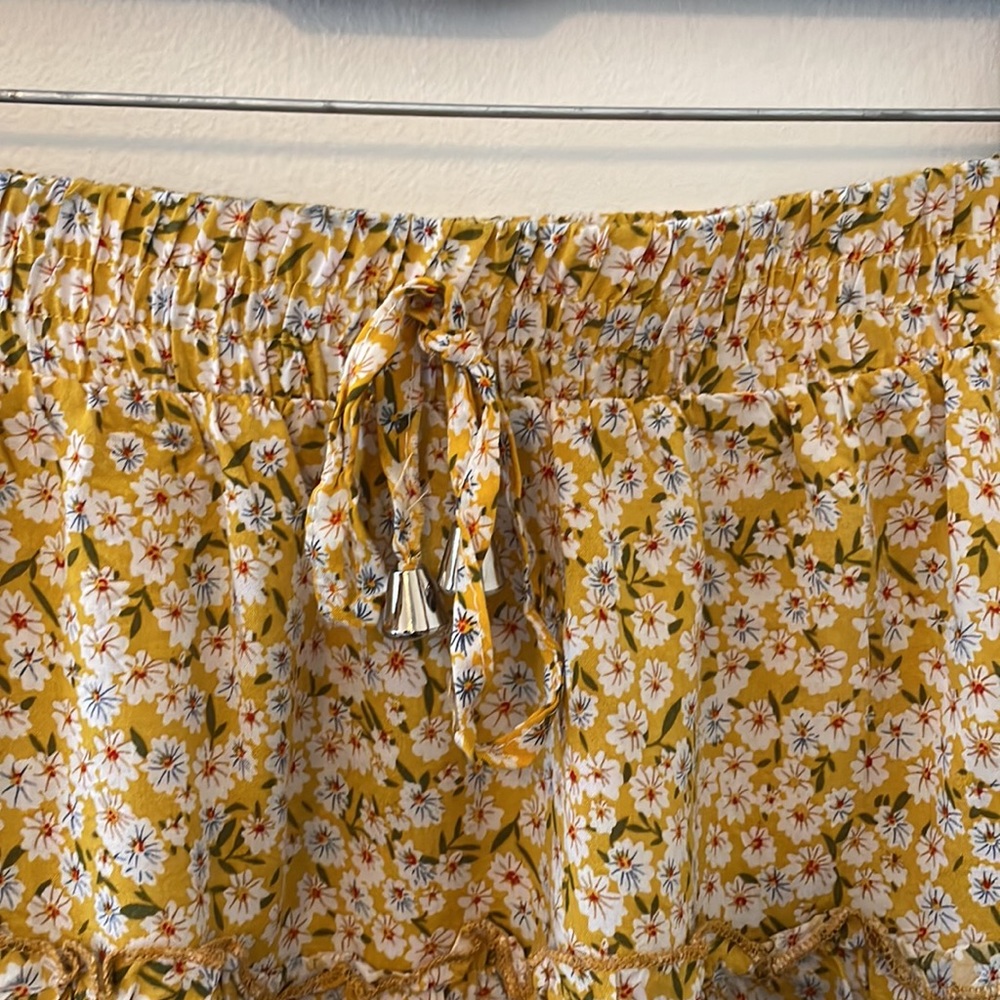 Floral Ruffle Mini Skirt - Picture 3 of 4